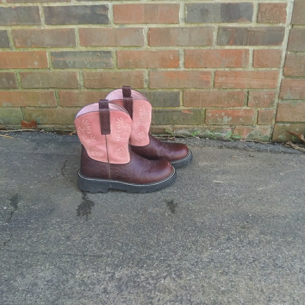 Wemens Boots size 7.5